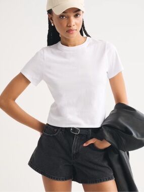 Abercrombie and Fitch Body-Skimming Tee Shirt — White